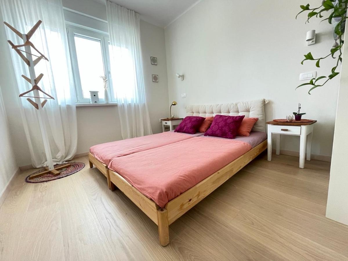 Private In Usha Studio * Ljubljana